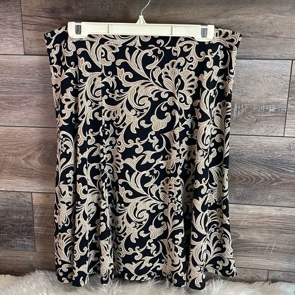 SAMI & JO Ladies Elastic Band Above Knee Floral Skirt Size ZXL Black Beige NWT